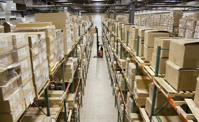 跨境電商第三方倉儲代發貨 低成本與高效率的倉儲解決方案